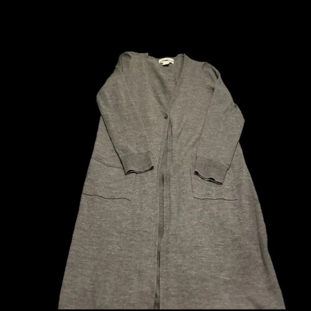 Ellen Tracy extra fine  merino wool cardigan